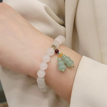 天然翠双葫芦手链 Natural Jade Double Gourd Bracelet