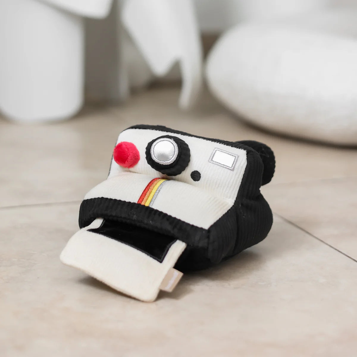 Lambwolf-INSTANT CAMERA